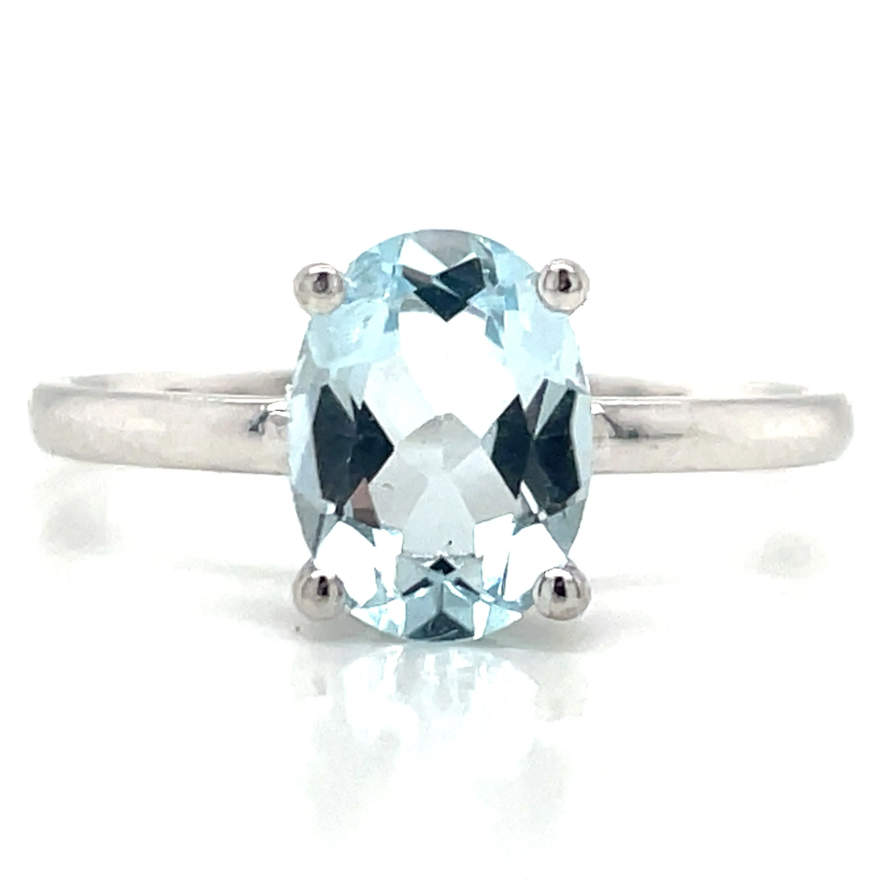 9ct White Gold 1.60ct Earth Grown Oval Blue Topaz Ring