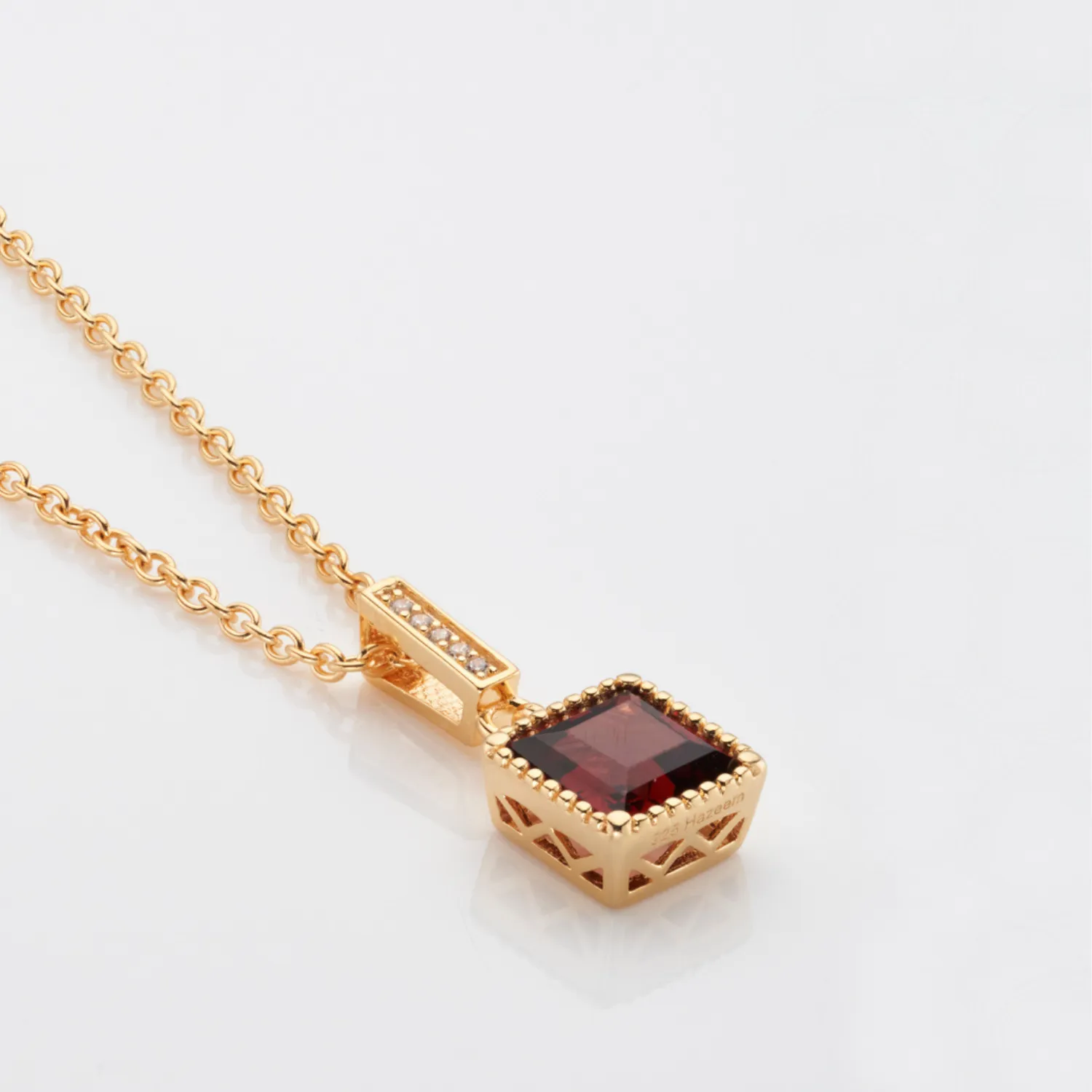 Admiral Gold Garnet Necklace