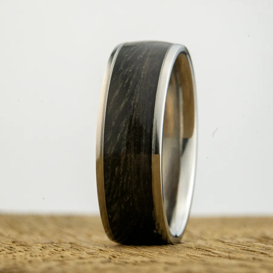 The Grey- weathered Barnwood on titanium