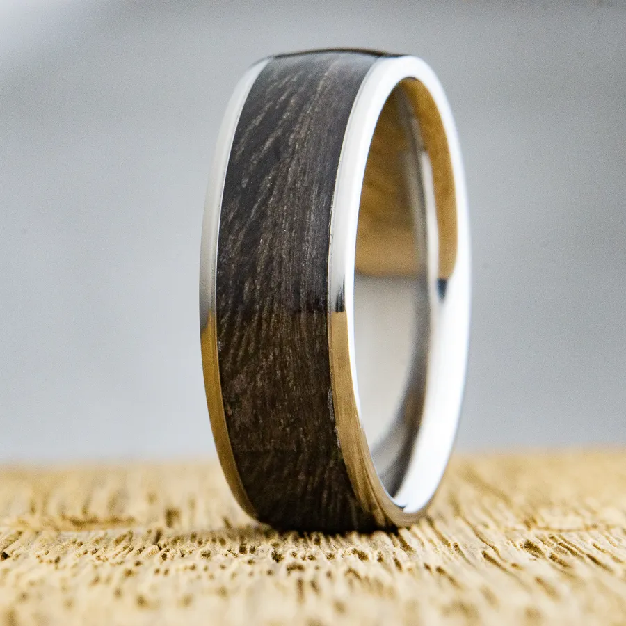 The Grey- weathered Barnwood on titanium