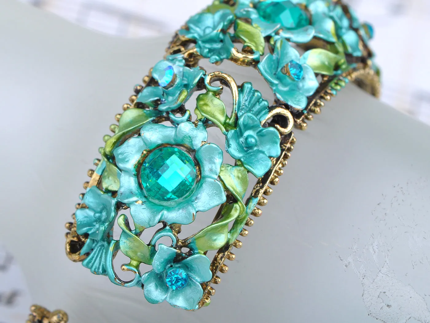 Turquoise Blue Green Flower Leaf Vine Cluster Bracelet Bangle