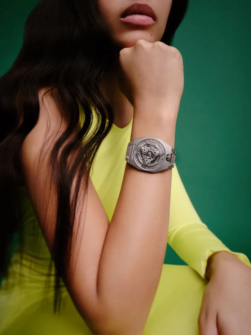 Urwerk UR-100V Magic T Watch