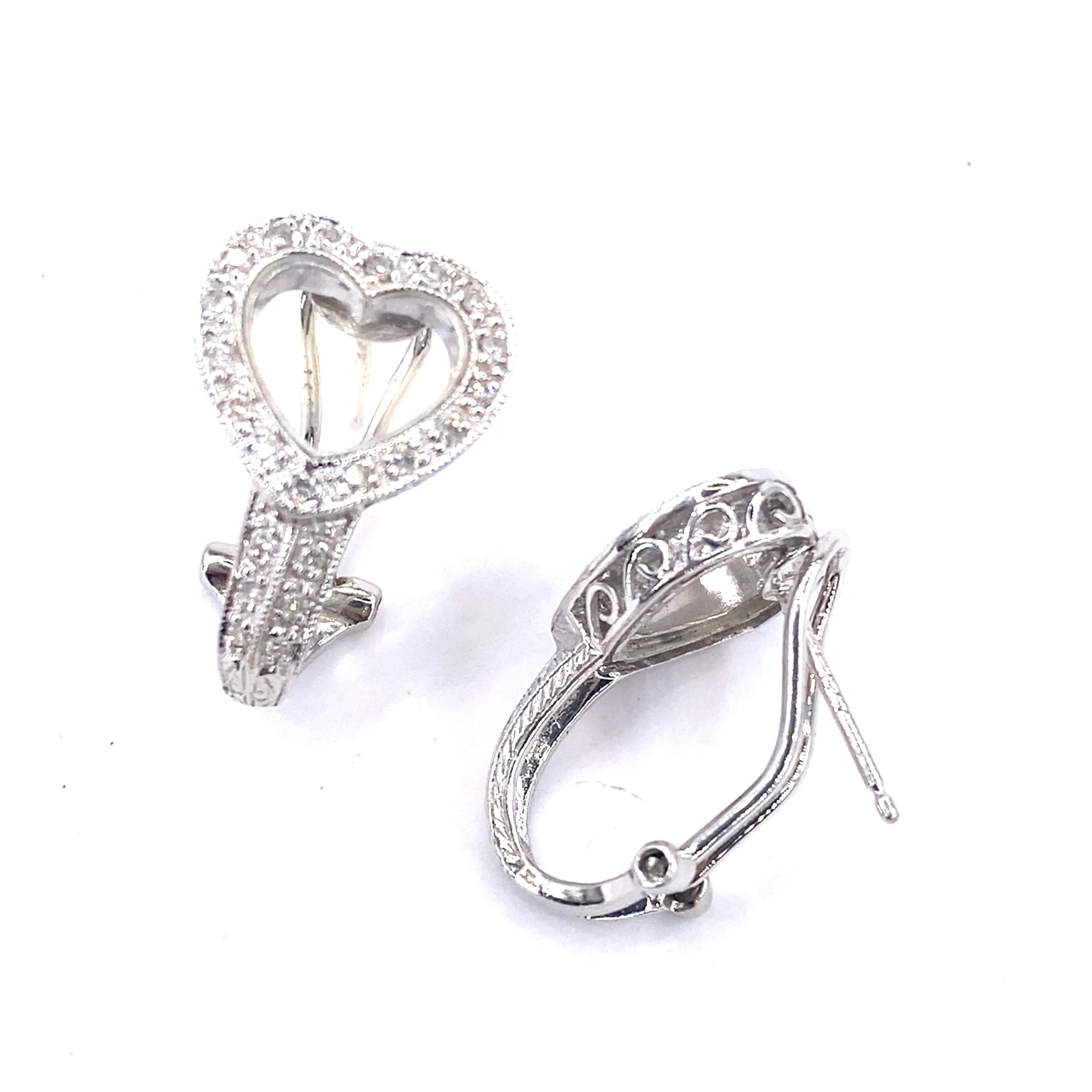 Women’s 18ct White Gold ‘Love Heart’ Earrings -0.40ct Diamonds